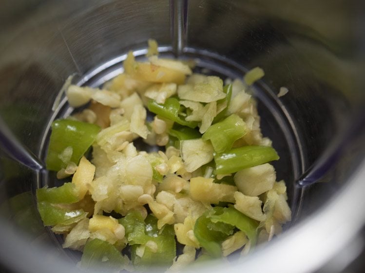 Gujarati handvo recipe in pan