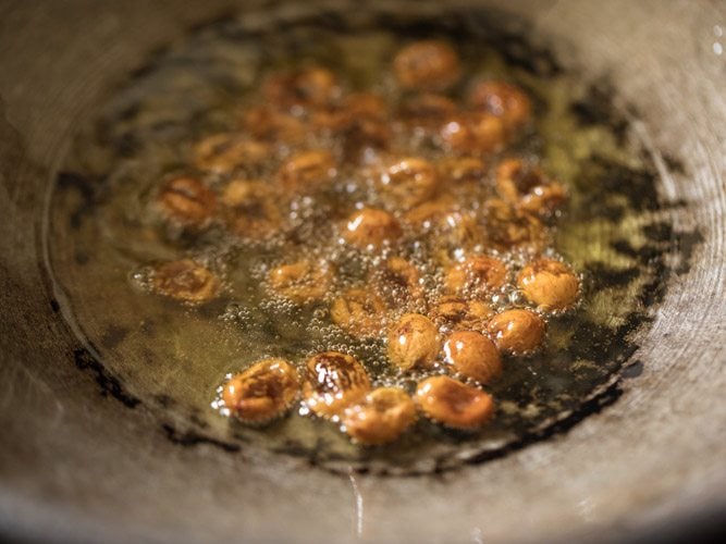 frying raisins in ghee