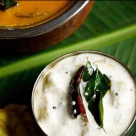 vellarikka pachadi served in a bowl on a banana leaf with text layovers.