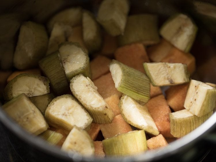 making kootu curry recipe