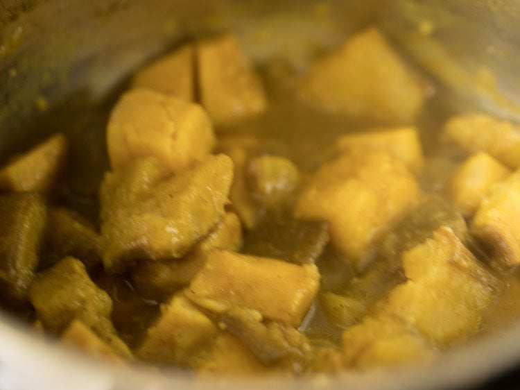 making kootu curry recipe