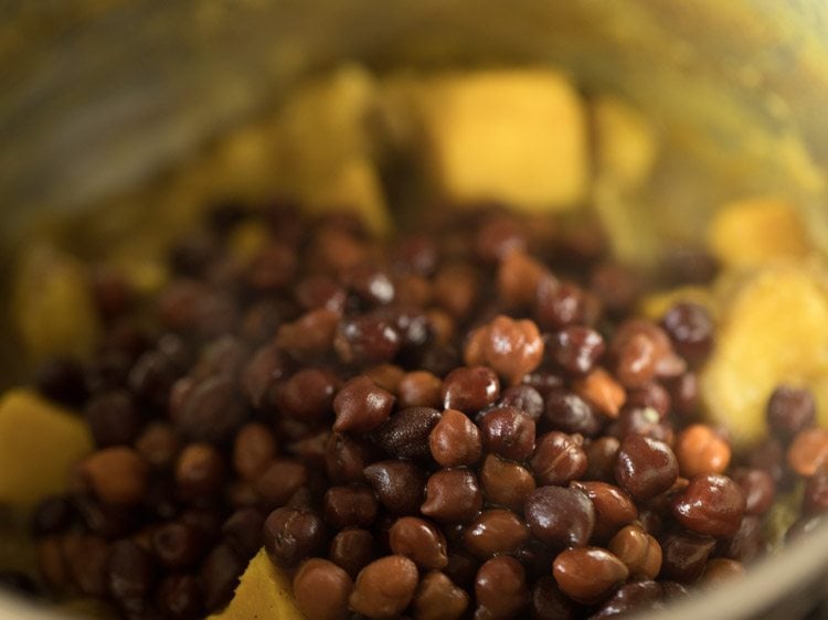 making kootu curry recipe