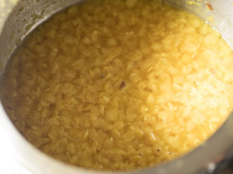 making varutharacha sambar recipe