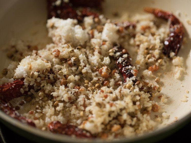 making varutharacha sambar recipe