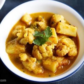 flower batata rassa recipe, cauliflower potato curry recipe