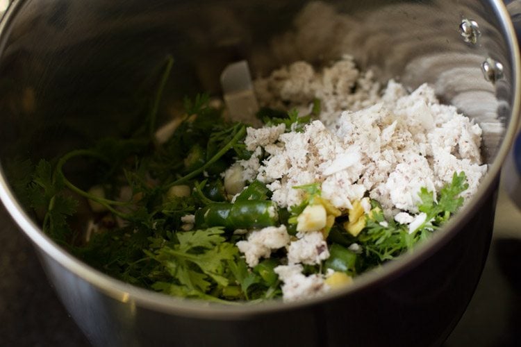 giner garlic coriander coconut added to grinder jar