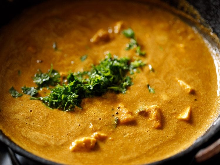 chopped coriander leaves added to the gravy. 