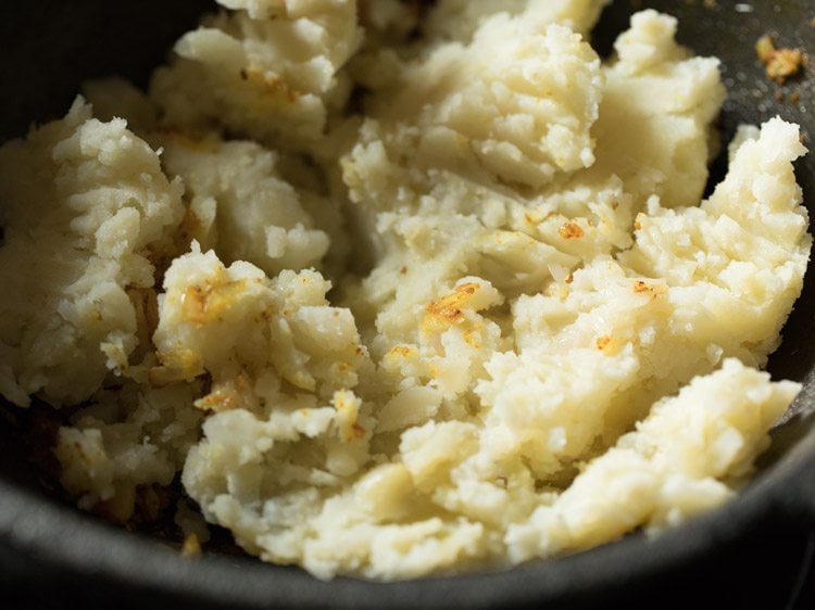 making Bengali aloo chop recipe