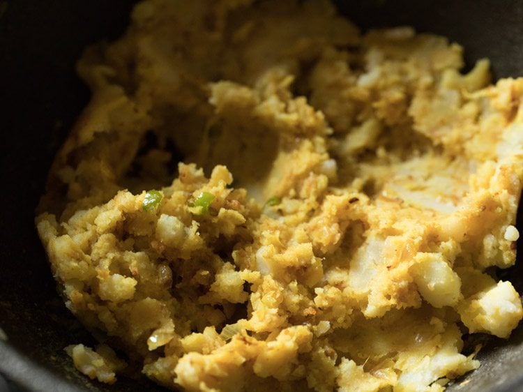 making Bengali aloo chop recipe