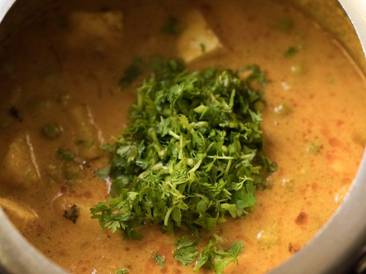 aloo matar paneer gravy recipe