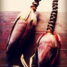 how to clean banana flower