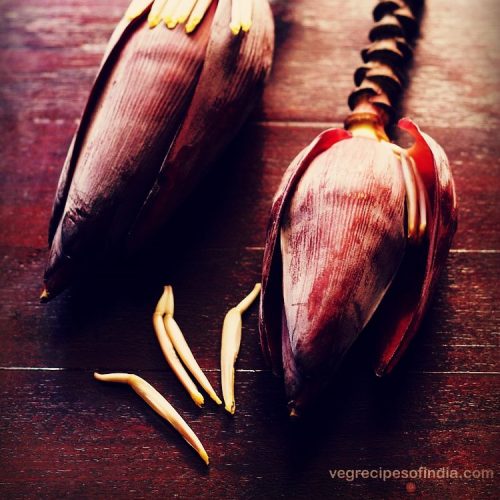 method to clean and cut banana flower