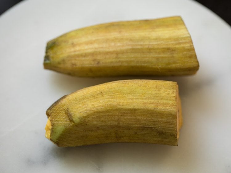 making Kerala nendran banana chips recipe