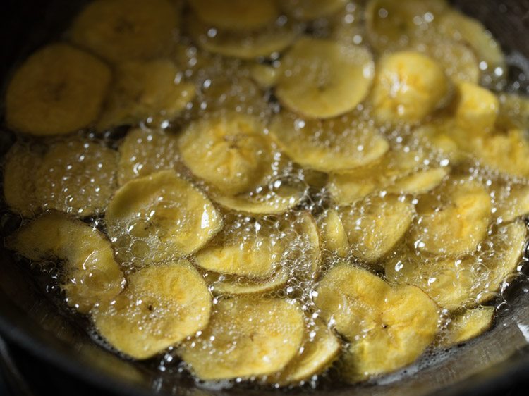 making Kerala nendran banana chips recipe