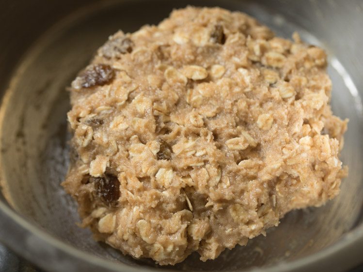 making oats cookies recipe.