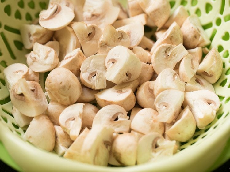 sliced mushrooms