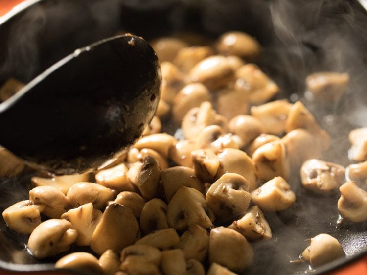 mushroom releasing water while cooking