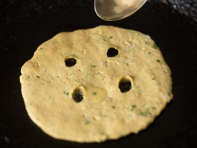 making thalipeeth recipe