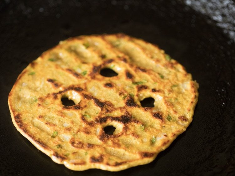 making thalipeeth recipe