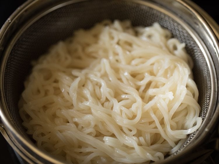 making veg noodle soup recipe