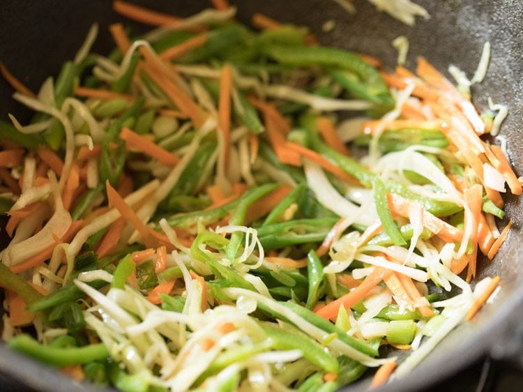 making vegetable noodle soup recipe