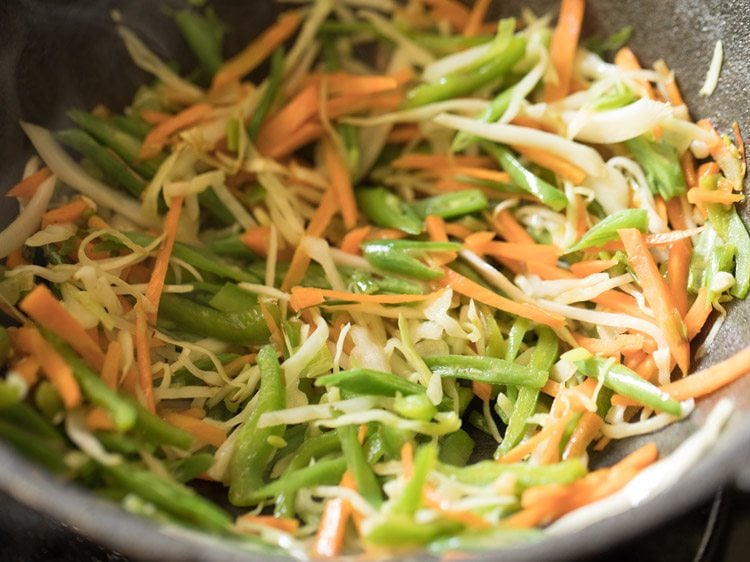 making vegetable noodle soup recipe