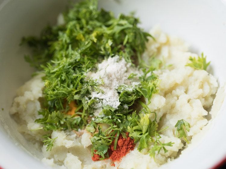 chopped coriander leaves and salt added to the mashed potatoes. 