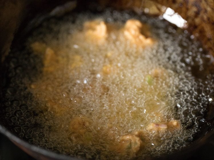 making Chinese pakora recipe