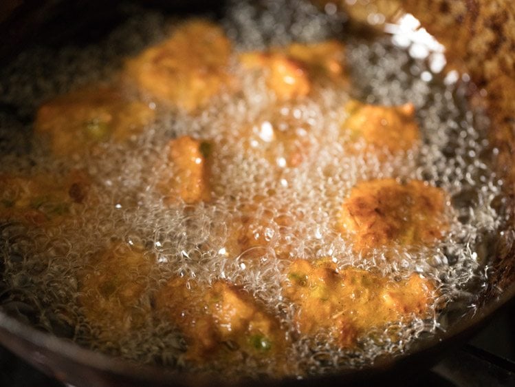 making Chinese pakora recipe