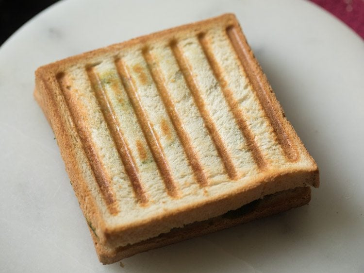 samosa grilled sandwich