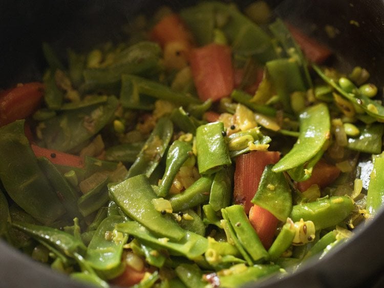 making bhogichi bhaji recipe