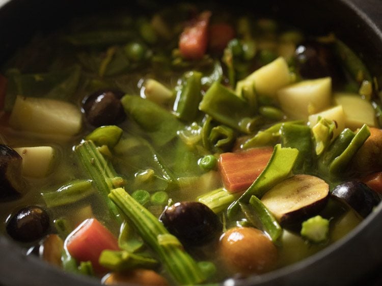 making bhogichi bhaji recipe