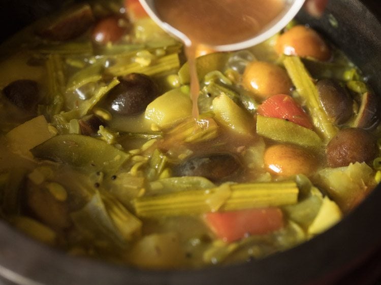 making bhogichi bhaji recipe