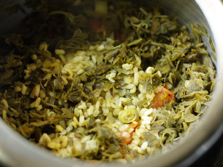 pressure cooked saag mixture. 