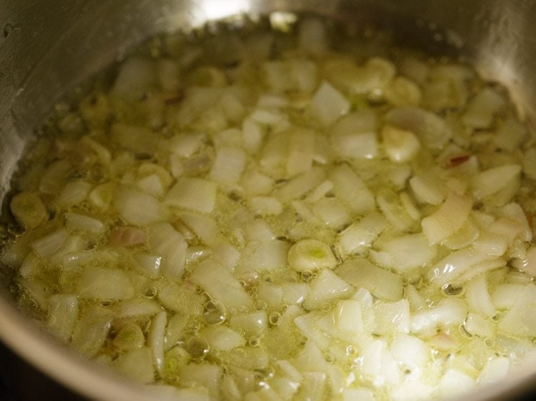 making cream of tomato soup recipe