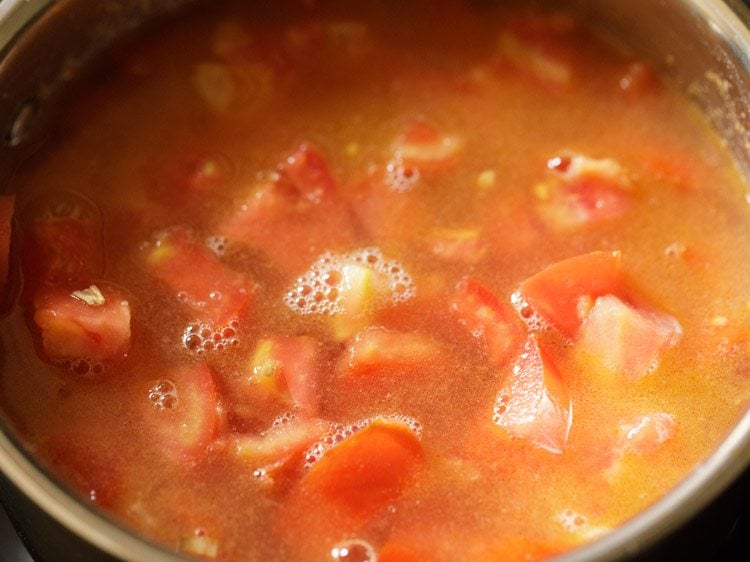 making cream of tomato soup recipe