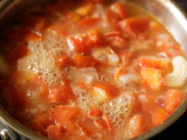 making cream of tomato soup recipe