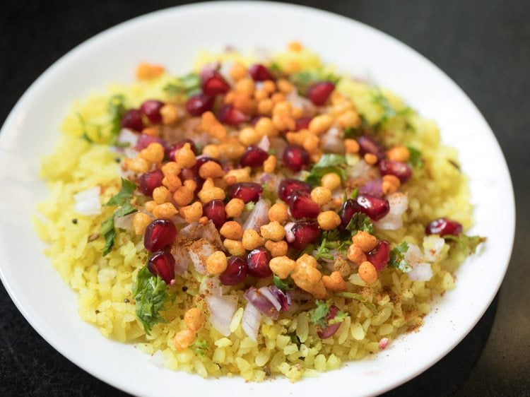 masala boondi or nukti added on poha. 