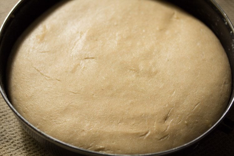 making thin crust pizza recipe