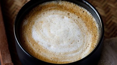 https://www.vegrecipesofindia.com/wp-content/uploads/2018/02/cafe-style-hot-coffee-recipe-1-480x270.jpg