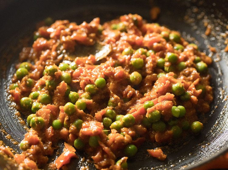 ingredients mixed well with the tomato mixture. 