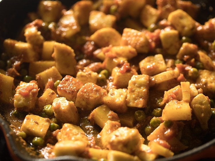 fried paneer cubes mixed with the rest of the curry. 