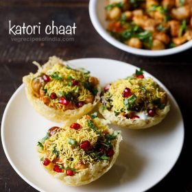 katori chaat served on a whute plate with text layover.