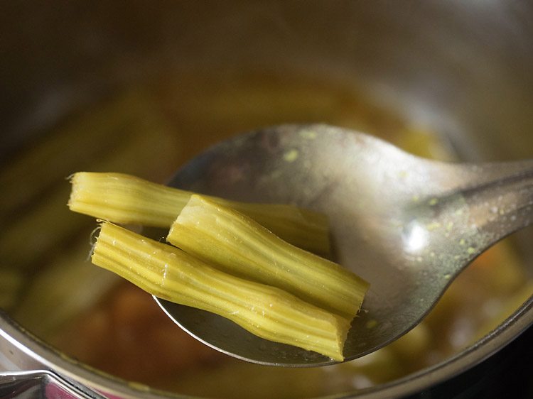 cooked drumsticks