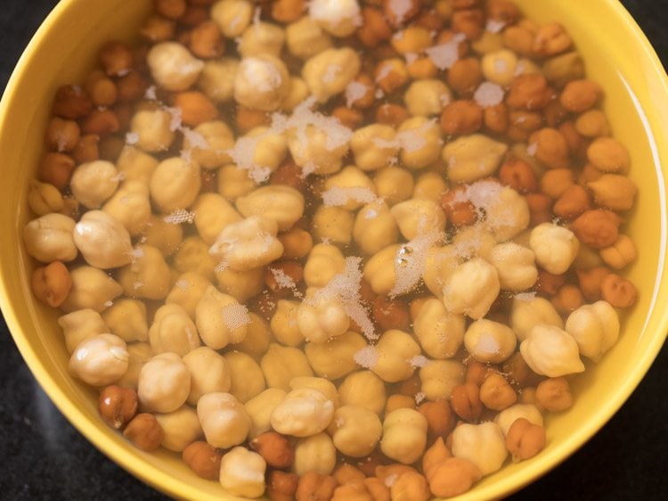 making golgappa stuffing