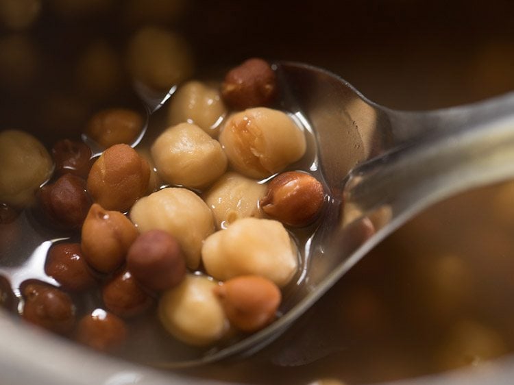 making golgappa stuffing