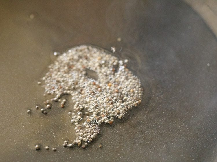 crackle mustard seeds