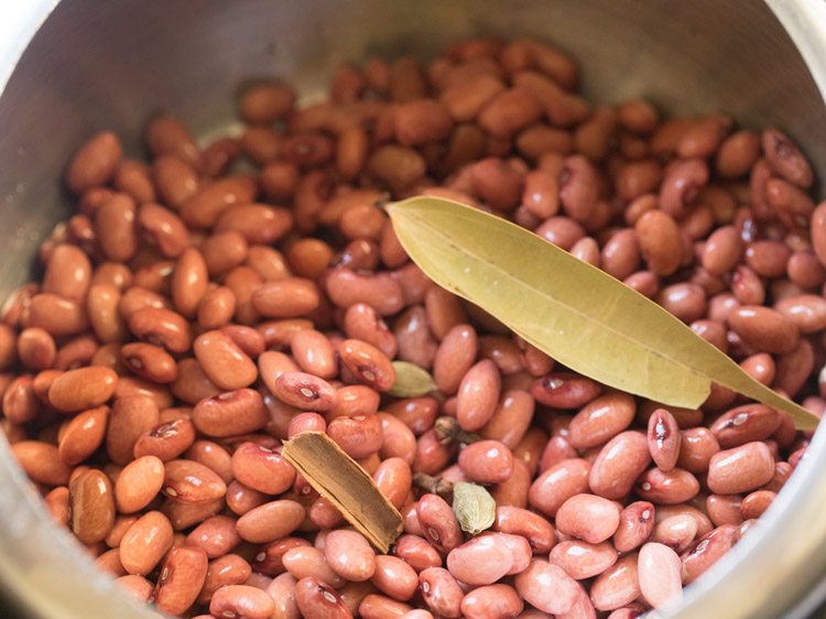 making rajma madra recipe