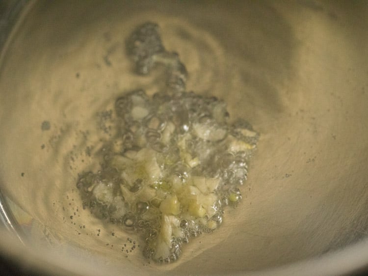 minced garlic and oil in a pan