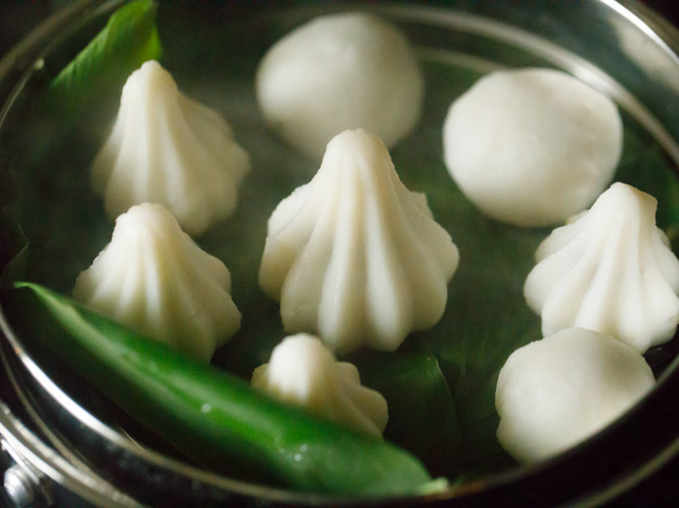 steamed kozhukattai in the pot.  